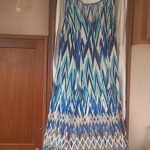 Size 16W Danny and Nicole maxi sleeveless dress